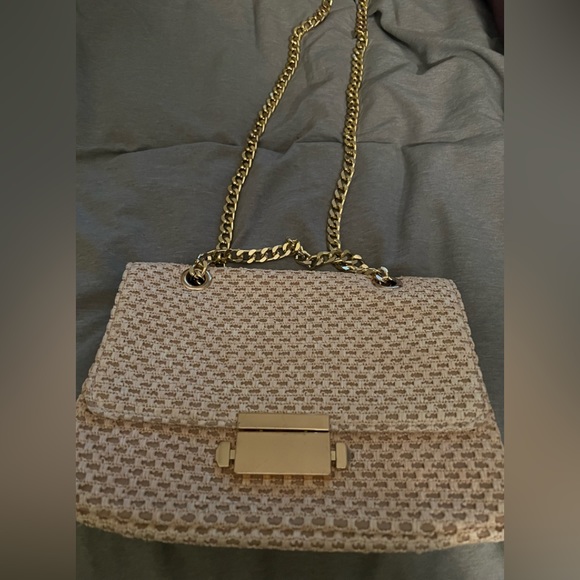 Purse - Picture 2 of 3